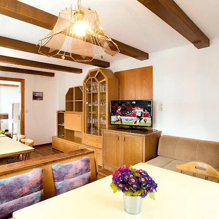 בית נופש Ferienhaus In A 092.005 *